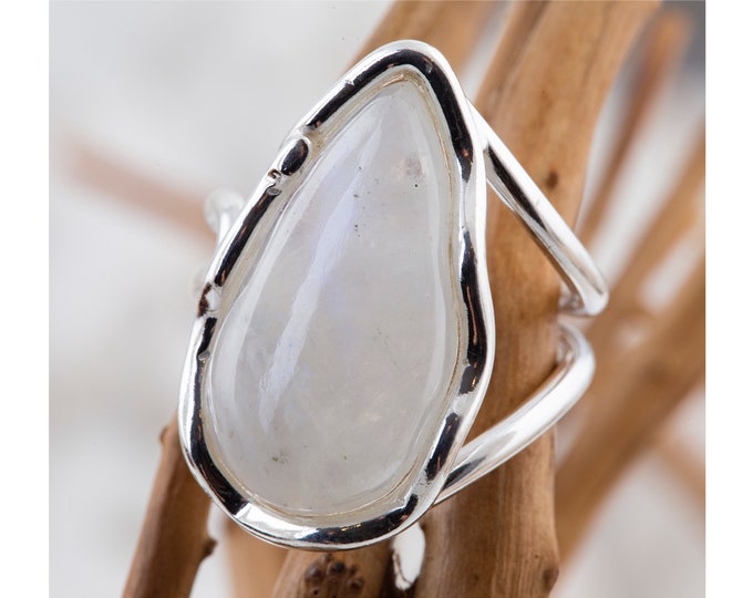 Rainbow Moonstone ring. Moonstone & sterling silver. Unique ring. Handmade ring. Contemporary ring. Designer ring. Artistic ring. Selenite.