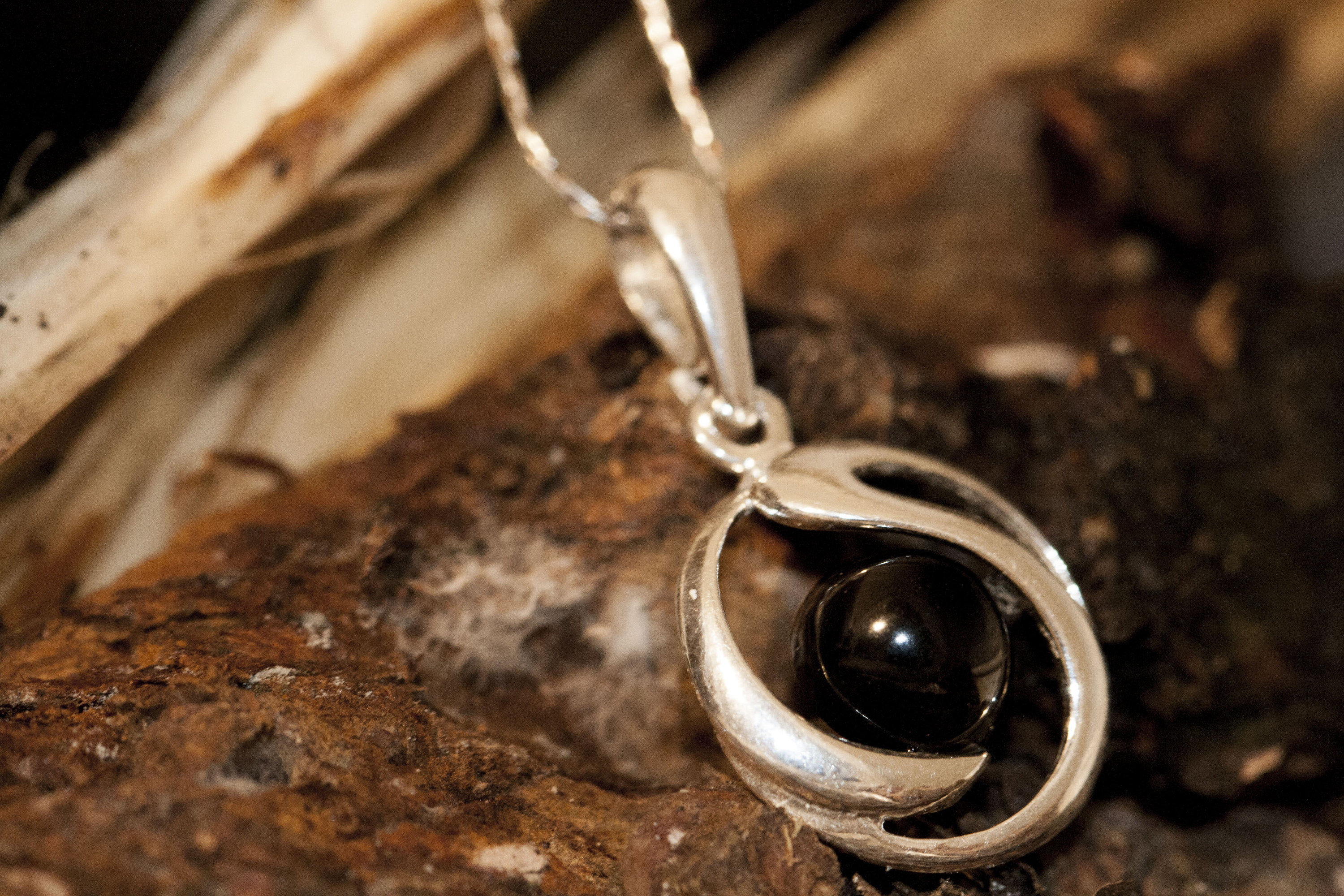 Stunning Whitby Jet Pendant. Sterling Silver Necklace, Original British ...