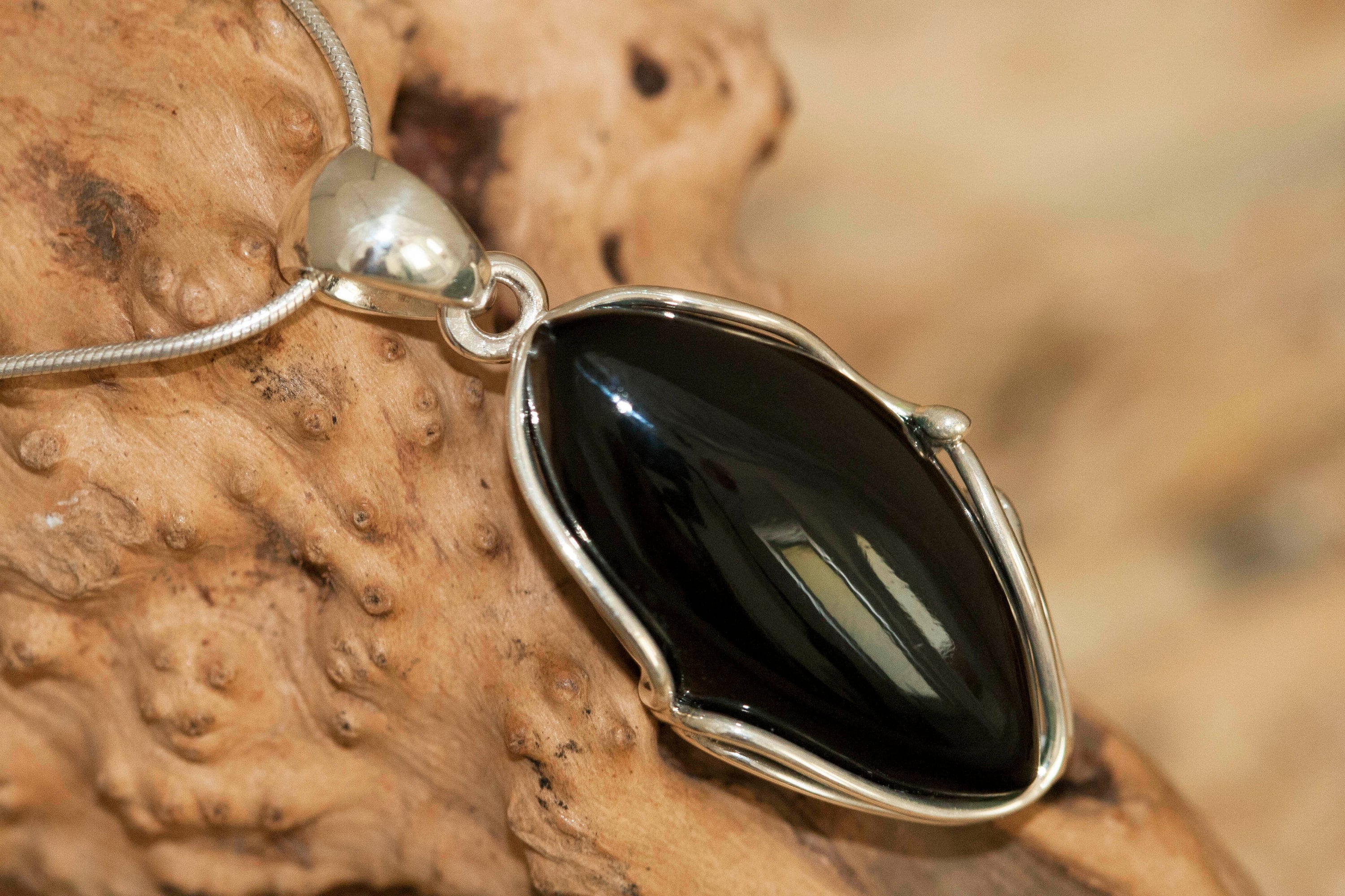 Black Onyx Pendant fitted in Sterling Silver setting. Onyx pendants ...