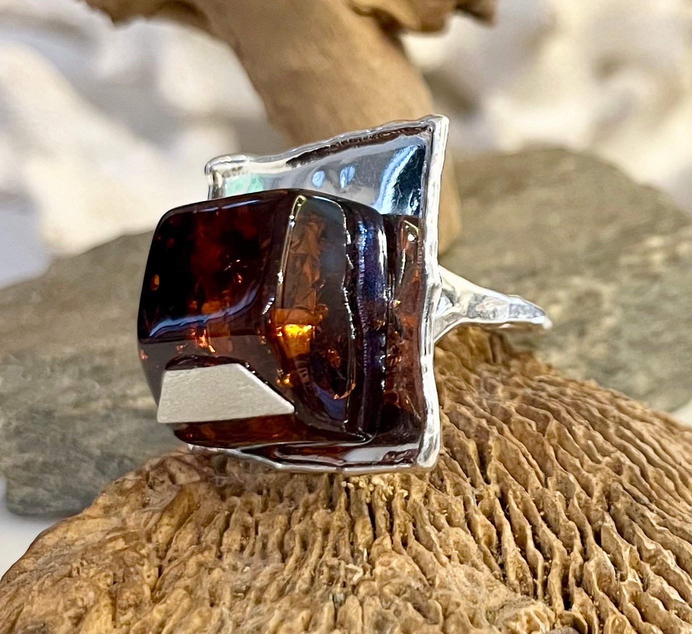 Artistic rings hotsell
