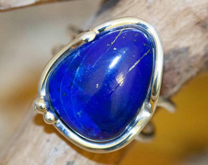 Lapis Lazuli Ring. Elegant ring. Unique ring. Lapis jewelry. Silver ring. Large ring. Genuine Lapis. Designer jewelry. Blue ring. Statement.