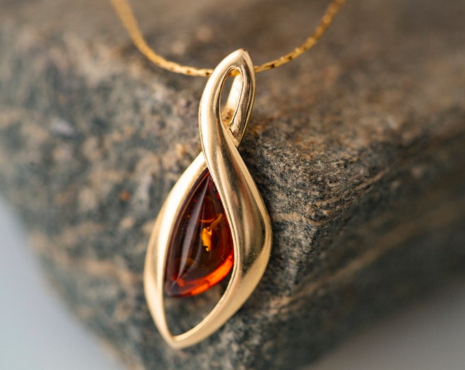 Amber and gold. Designer pendant. Amber pendant. Perfect gift. Dainty pendant. Contemporary pendant. Elegant pendant. Unique pendant.