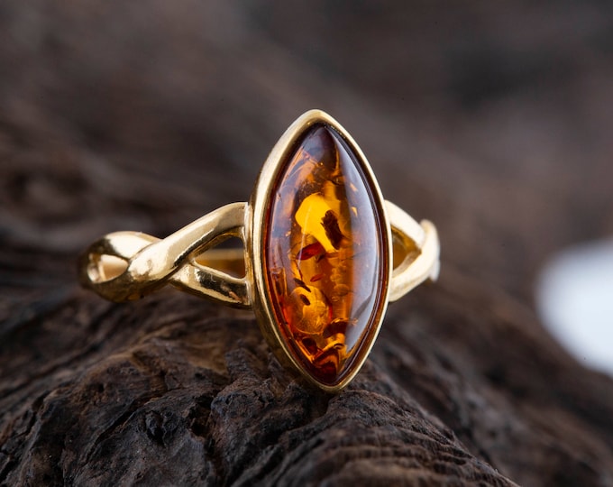 Baltic amber ring. Baltic amber & gold. Unique ring. Celtic design. Designer ring. Perfect gift. Elegant ring. Genuine amber.