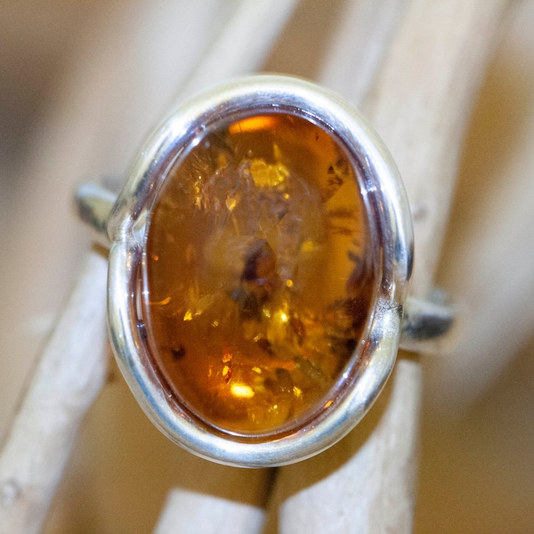 Baltic amber ring. Baltic amber & sterling silver. Unique ring. Statement ring. Contemporary ring. Gift for her. Elegant ring. Cognac amber.