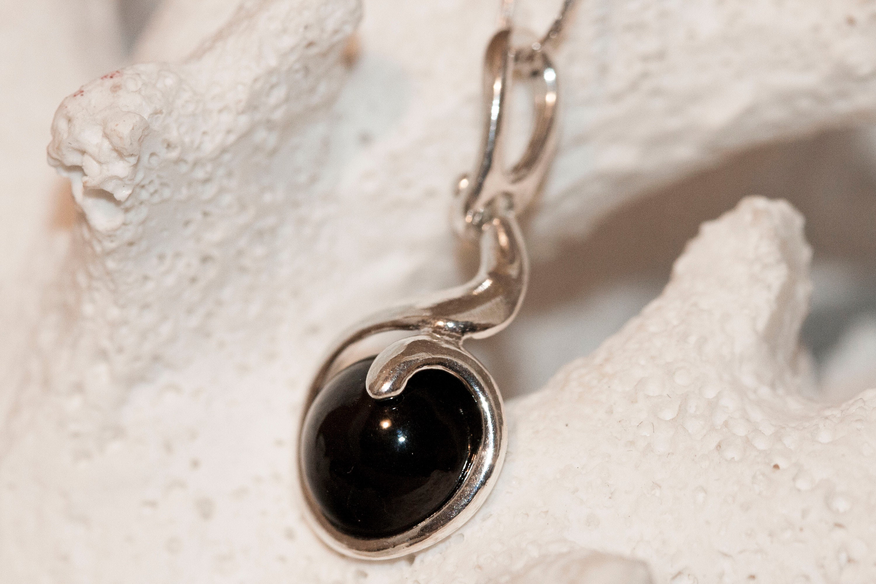 Stunning Whitby Jet Pendant. Sterling Silver Necklace, Original British 