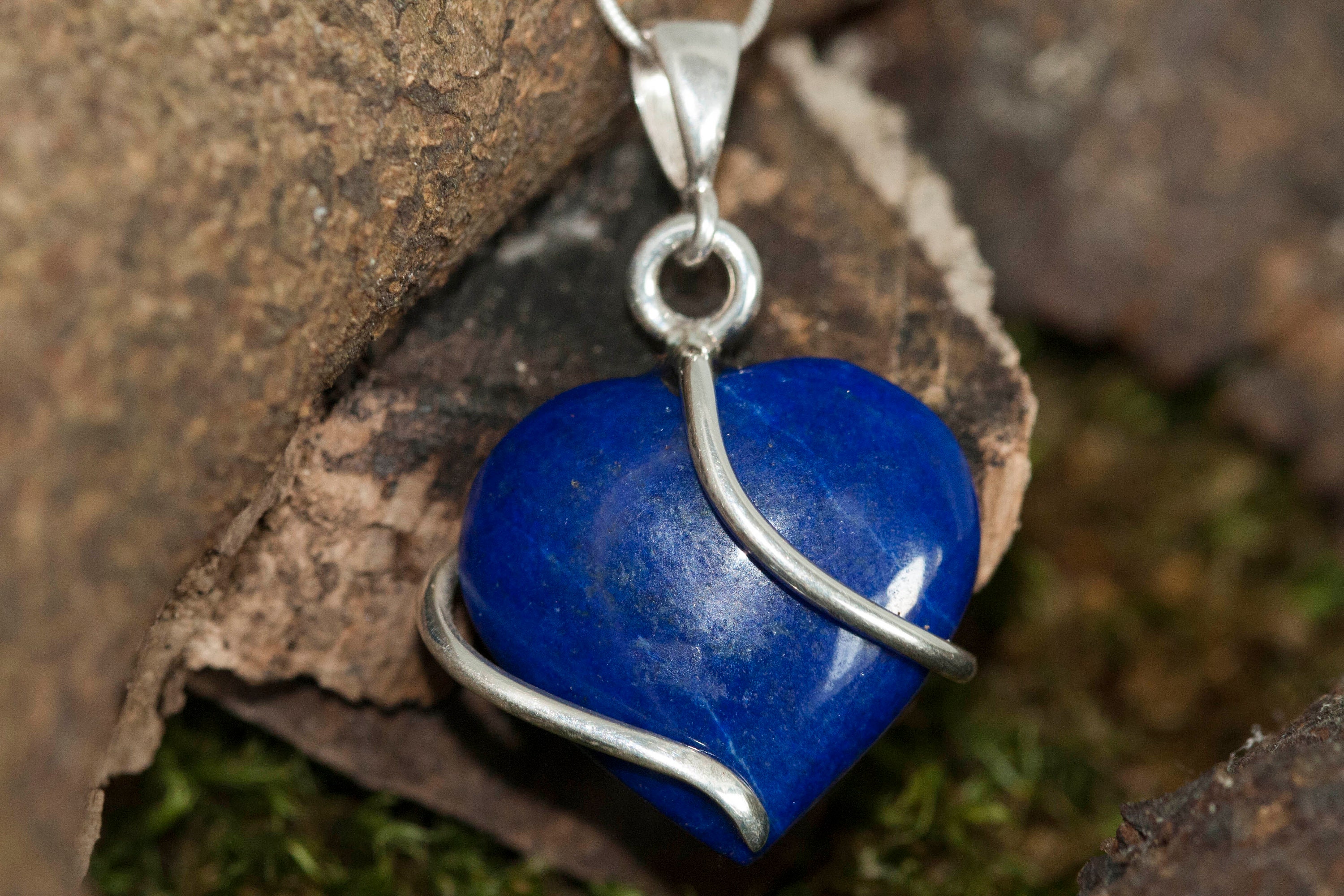 Lapis Lazuli Pendant fitted in Sterling Silver setting