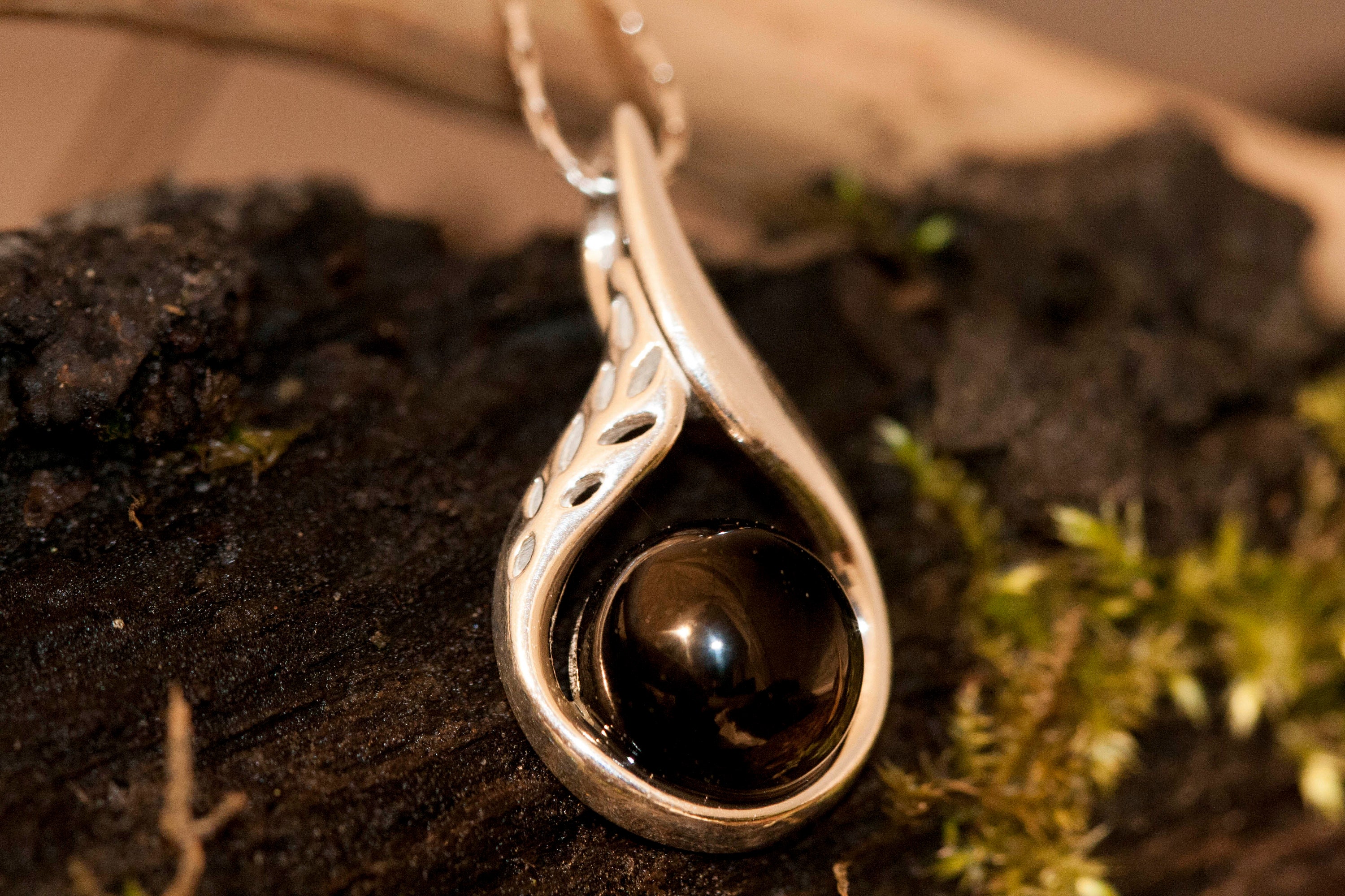 Stunning Whitby Jet Pendant. Sterling Silver Necklace, Original British 