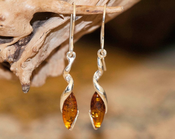 Baltic Amber Earrings fitted in a Sterling Silver setting. Long silver earrings, amber stone. Perfect gift. Amber jewellery, dangle earrings