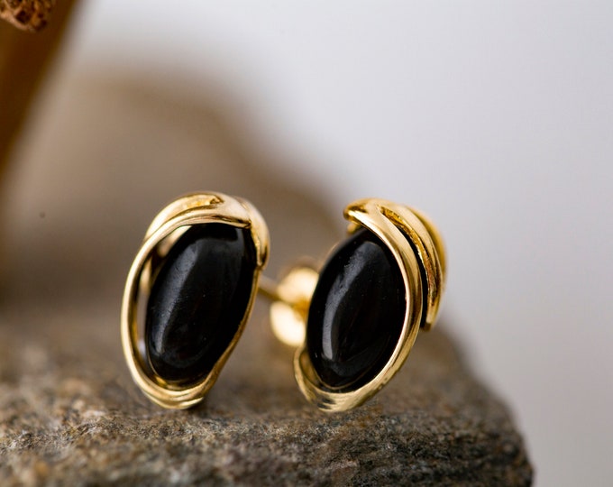 Whitby jet & Gold. Whitby jet earrings. Black earrings. Perfect gift. Gold studs. Jet jewelry. Designer jewelry. Elegant jewelry.