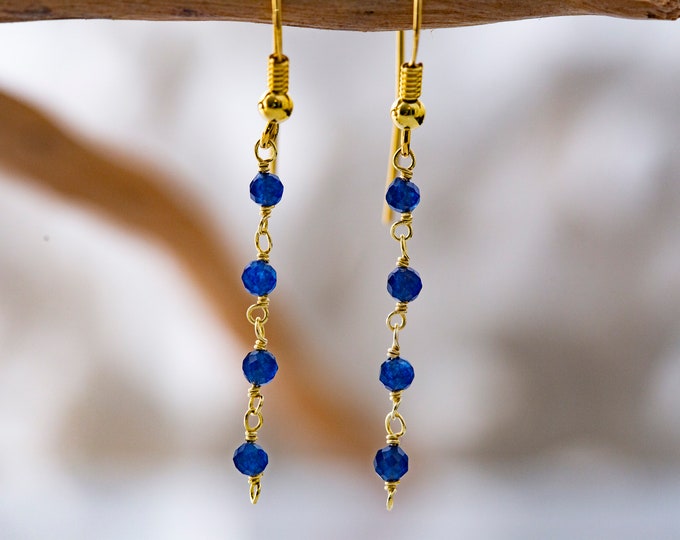 Sapphire Earrings. Sapphire & Gold. Sapphire earrings. Faceted Sapphire. Sapphire jewelry. Blue earrings. Blue stone. Contemporary. Natural.