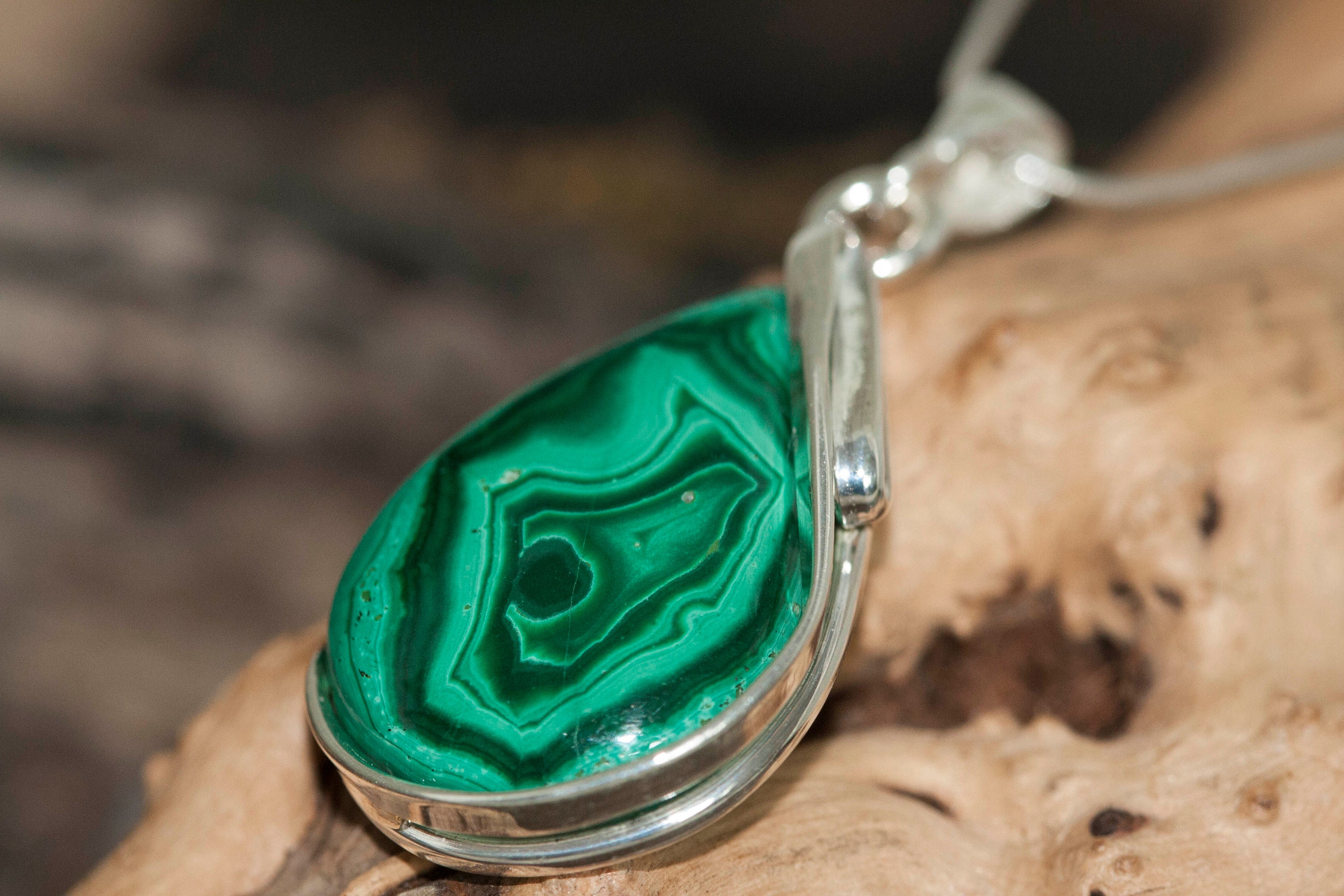 Authentic malachite necklace Clearance