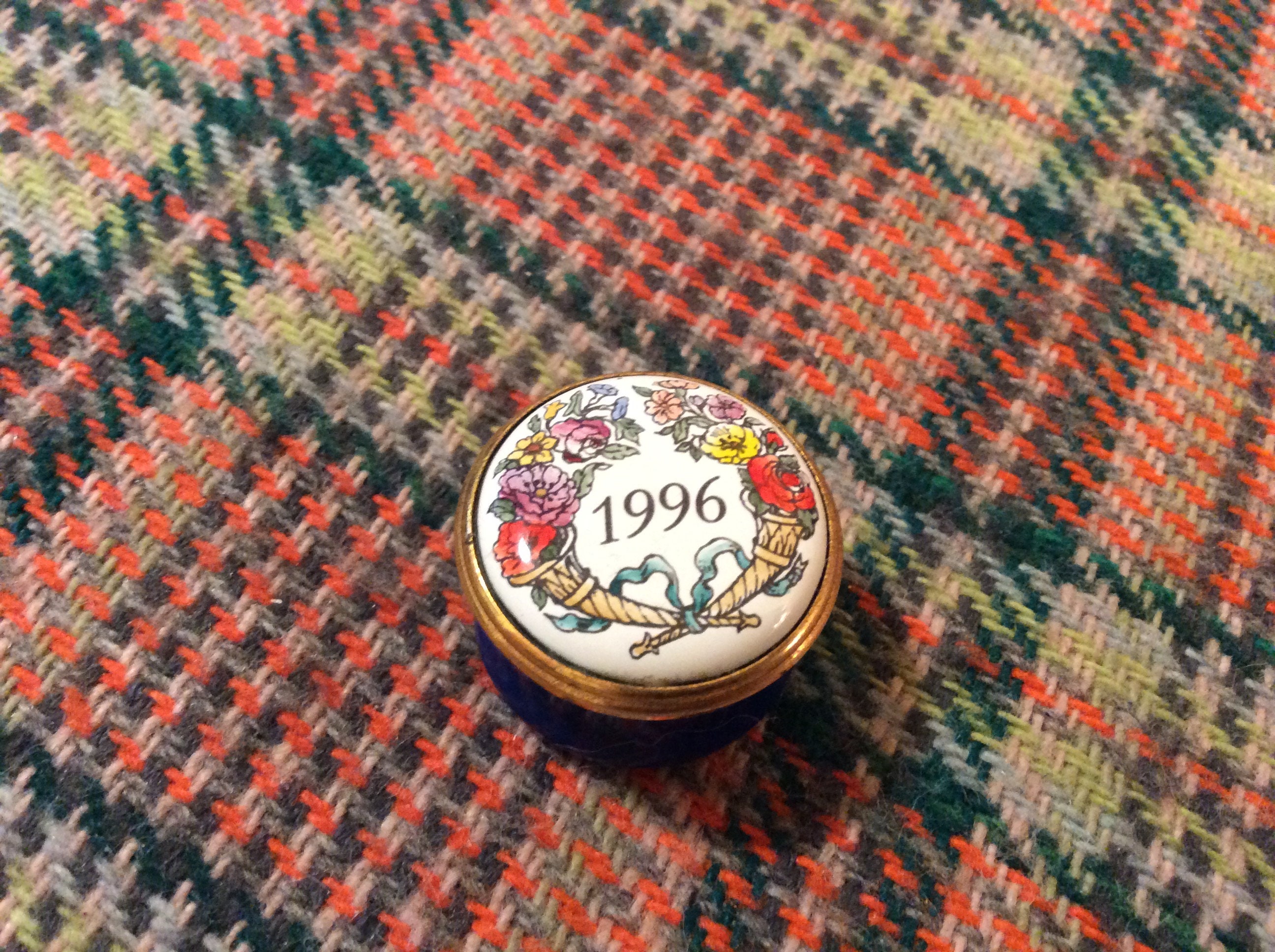1996 Figurine Box - Etsy