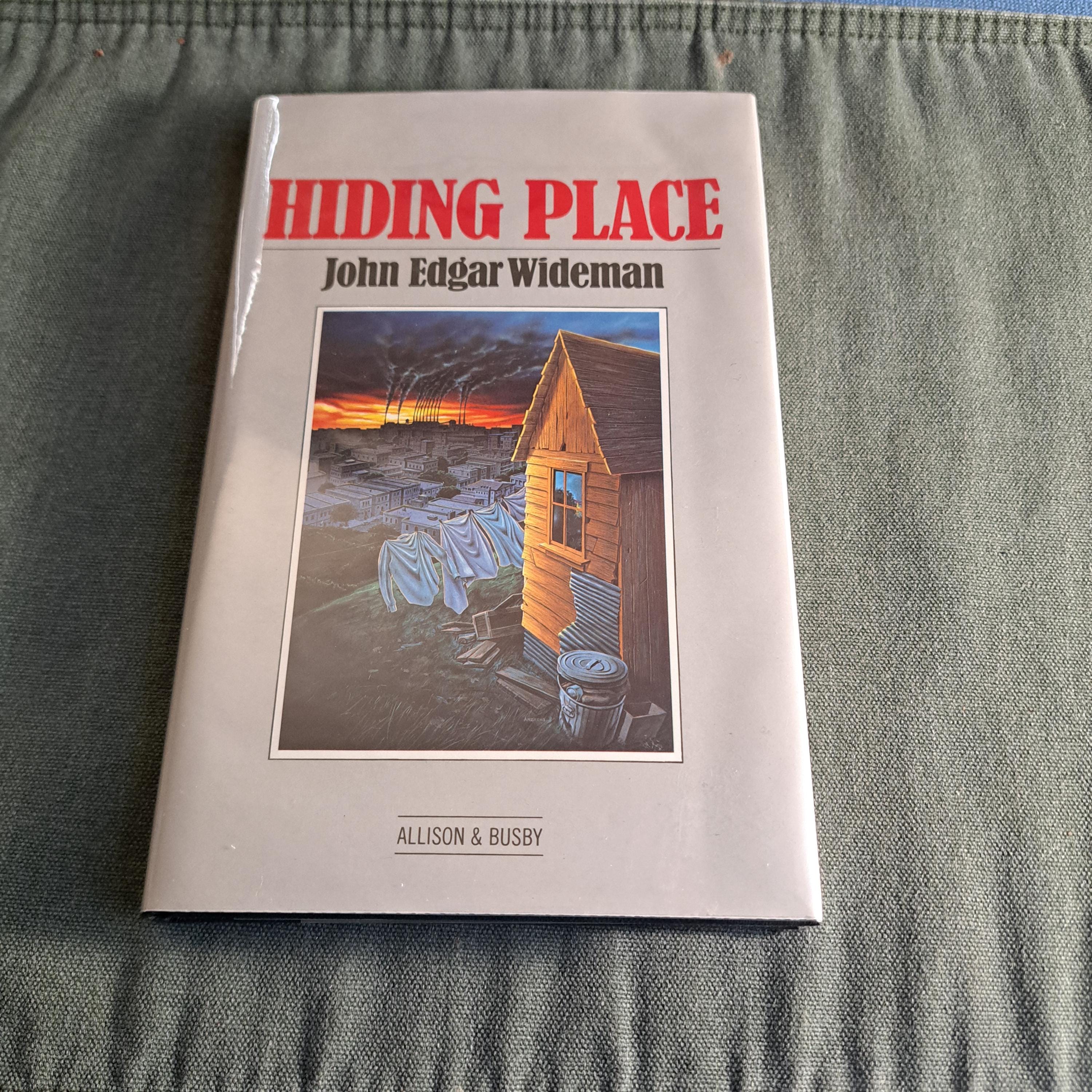 希少　Hiding Place by John Edgar Wideman Hiding Place by John Edgar Wideman Hardback, 1981 1st Edition