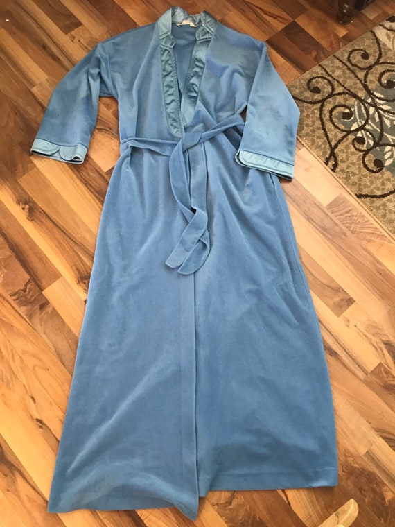 1970 Vanity Fair Blue Faux Velvet long Robe with T