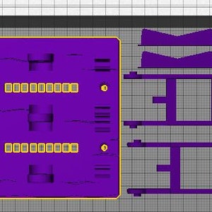 Pode incluir: Placa de circuito de plástico roxo com conectores dourados e dois conjuntos de alavancas de plástico roxo com alças. A placa de circuito tem uma superfície texturizada.
