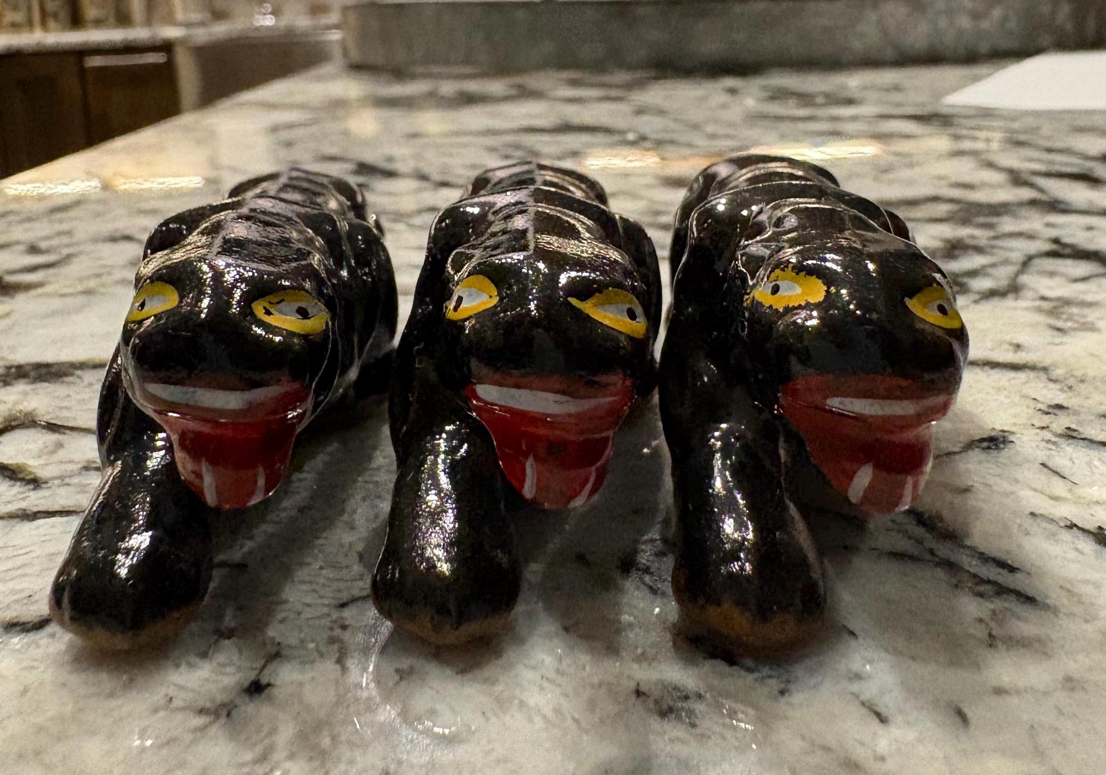 黒豹の陶器 陶製黒豹置物 文化遺産オンライン