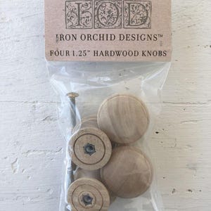 IOD IOD Wooden Knobs 1.25″ 4 Pack