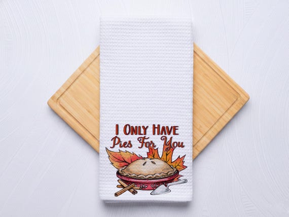 Thanksgiving Pie Hand Towel: Housewarming Kitchen Decor