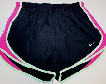 Pantalones cortos de running Nike Dri-Fit Tempo para mujer, forrados en negro medio, Active 211646