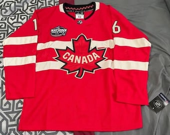 Team Canada 4 Nations Face-Off Hockey Mitch Marner #16  Jersey Large Red NWT