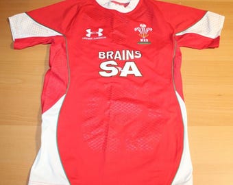 メンズ Under Armour ISUZU ウェールズ WRU ラグビー ジャージ シャツ