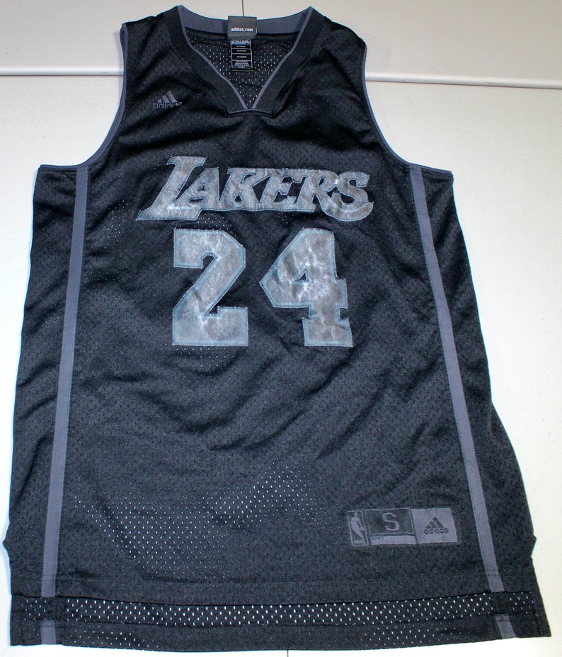 NBA Basketball Los Angeles Lakers Kobe Bryant #24 Sewn Jersey Small adidas Black (*Free Shipping in USA & Canada**)(Give me your Best Offer) image 1