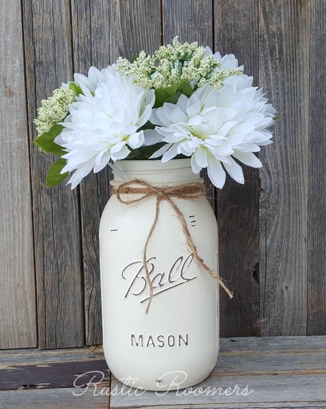 Memories In Mason Jars: Rustic Decor Ideas With Vintage Flair