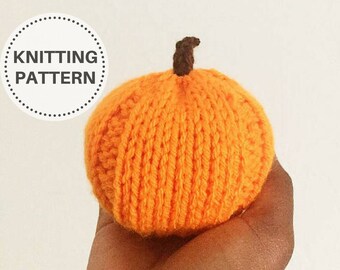 Knitted Pumpkin Pattern // Knitting Pattern // Knit Pumpkin Pattern  // Holiday Decor // House Decor // Table Decor