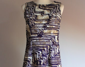 Vintage 1970s multicolor printed sleeveless mod style dress medium size