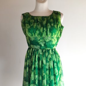 Betty Barclay vintage 1950s green floral sleeveless pleated dress size XS