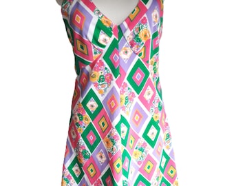 Vintage 1970s multicolour printed halterneck dress mod style medium size