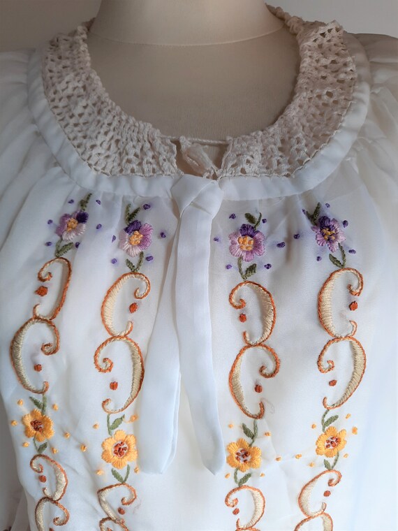 Vintage 1970s handmade white multicolour embroide… - image 4