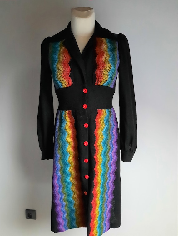 Vintage Quad 1960s 1970s black colourful rainbow m
