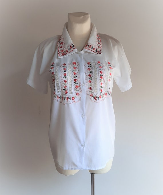 Vintage 1980s 1990s white red embroidered floral … - image 2