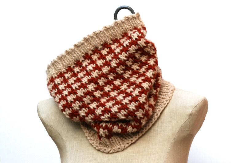 Knitting Pattern Checked Cowl Bulky Cowl Pattern Knit Neck Warmer Infinity Scarf Checkered Scarf Houndstooth Scarf Pattern image 4