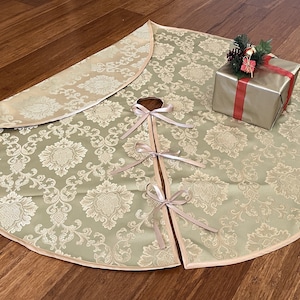 Christmas Tree Skirt, Reversible Cotton Jacquard Tree Skirt, Mint Green and Gold Tree Skirt