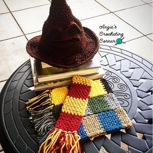 Crochet Sorting Hat and House Scarves, Baby House Scarf Photo Prop, Sorting Hat and House Scarves Nursery Decoration, Halloween Decoration