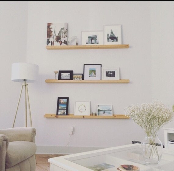 Floating 2024 shelf display