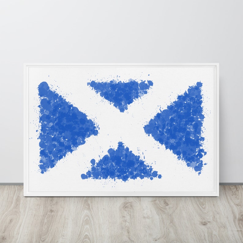 K&ouml;nnte beinhalten: Ein wei&szlig;er gerahmter Druck mit einem blauen abstrakten Design. Das Design besteht aus vier Dreiecken, die jeweils aus blauen Aquarellspritzer bestehen.