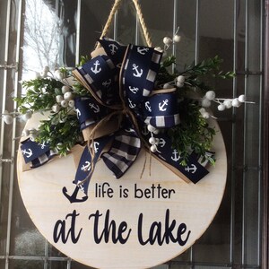Gardener Hanger Summer Door Hanger Wooden Picket Fence Sign with He Who Plants a Garden Plants Happiness Door Hanger Front Door Wreath