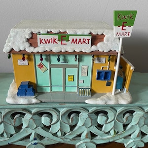 Light-Up Kwik-E-Mart, The Simpsons Christmas Village Collection Sculpture, Vintage 2003, Pre-owned