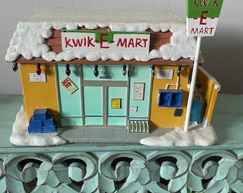 Light-Up Kwik-E-Mart, The Simpsons Christmas Village Collection Sculpture, Vintage 2003, Pre-owned