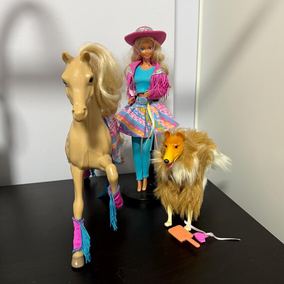 Western Fun BARBIE, TURQUOISE Pet Collie and SUN Runner Horse