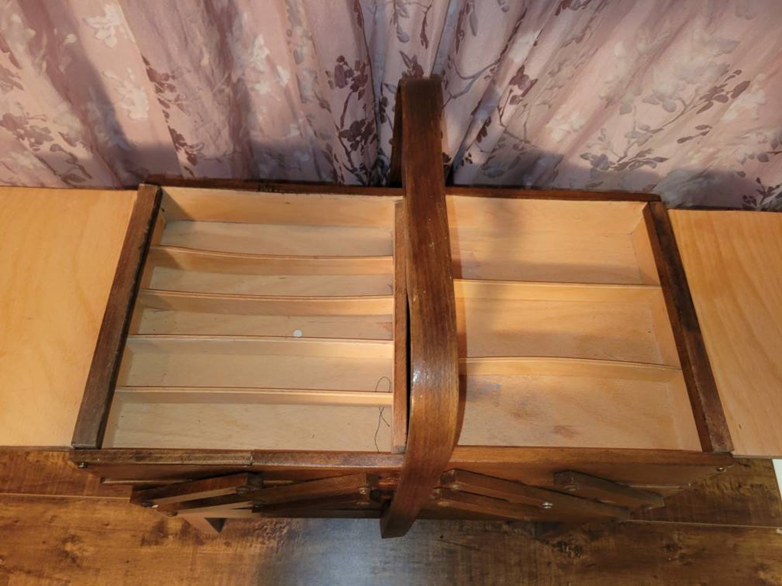 Accordion Concertina Sewing Box, Cedar Wood, Large, Deep Bottom Drawer