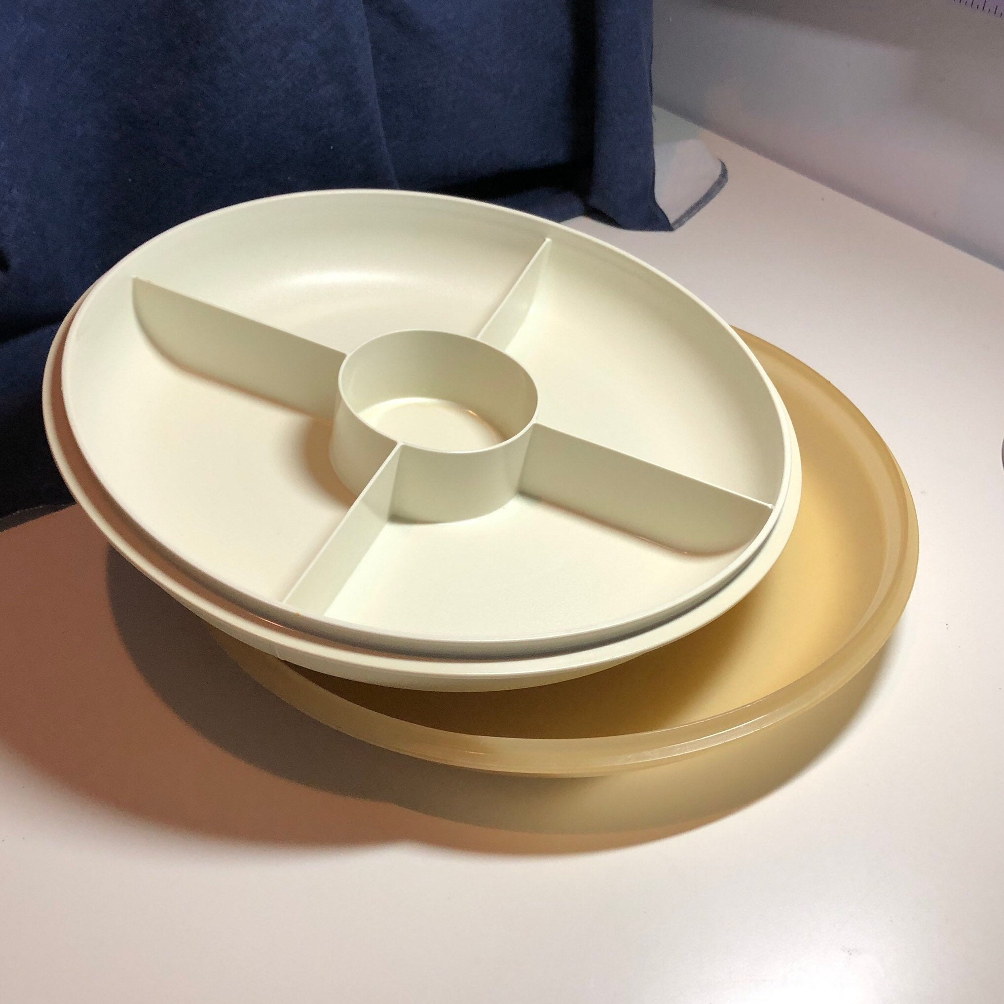 Tupperware Vegetable and Dip Container With Lid 1708 Round Etsy