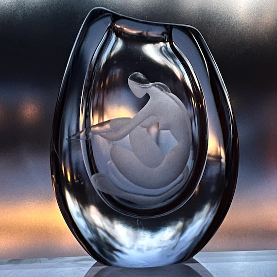 Kosta Lindstrand The Girl and the Stocking, 1950s Engraved Swedish Crystal Vase, Tasteful Nude