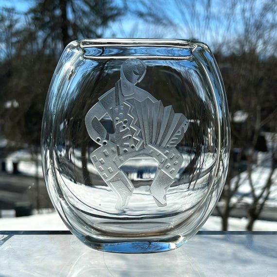 Hadeland Norway Engraved Lead Crystal Vase, Girl With a Bird, 1952 design by Hermann Bongard