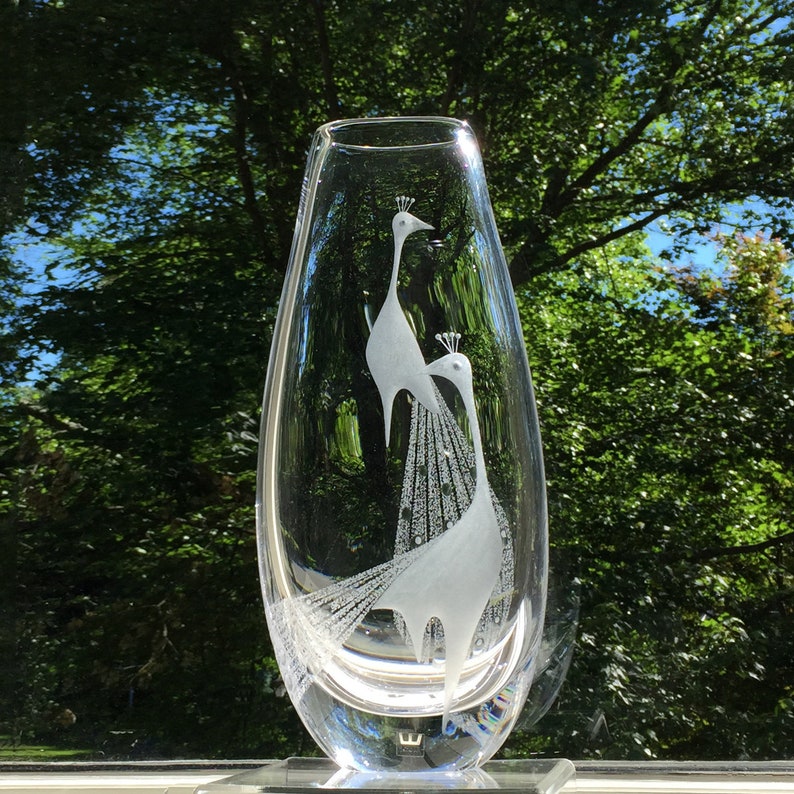 Engraved Crystal Vase With Peacocks Vicke Lindstrand For Etsy