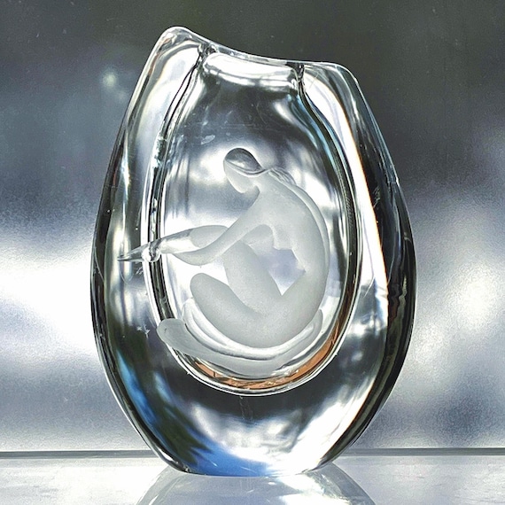 Kosta Lindstrand The Girl and the Stocking, 1950s Engraved Swedish Crystal Vase, Tasteful Nude