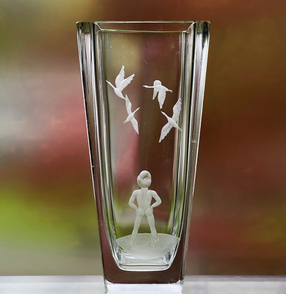 Orrefors Nude Boy Watching Geese Vase Nils Holgersson Engraving Designed by Vicke Lindstrand